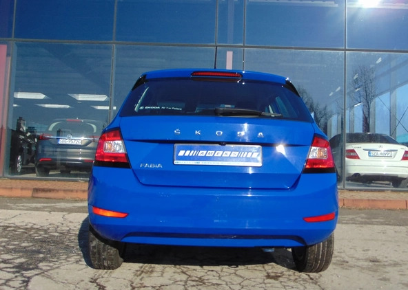 Skoda Fabia cena 47600 przebieg: 97400, rok produkcji 2020 z Gniewkowo małe 326